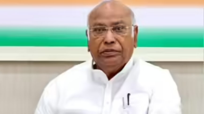 RSS never accepted national song, says Kharge
