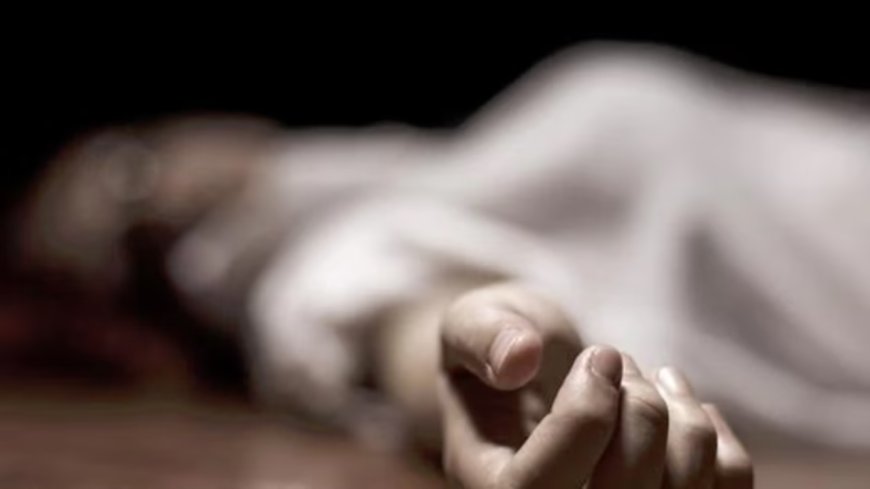 Killed your dad, body in bag at home, woman, 40, tells married daughter