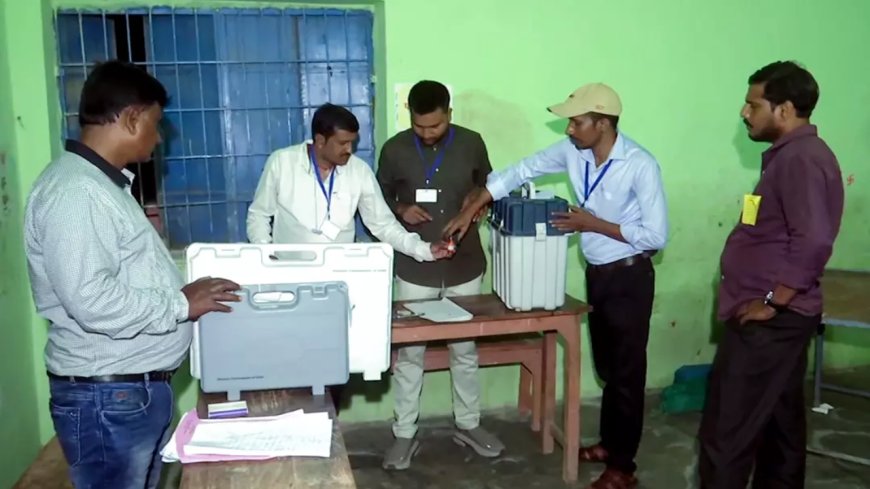 Bihar Darbhanga Election Result 2025 Live: BJP's Sanjay Saraogi and VIP's Umesh Sahani PP's Pushpam Priya in a battle for supremacy