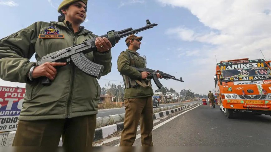 Jaish hideout busted, terrorist associate arrested in Pulwama: J&amp;K Police