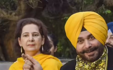 Punjab: Congress suspends Navjot Kaur Sidhu after her 'Rs 500 crore suitcase' charge