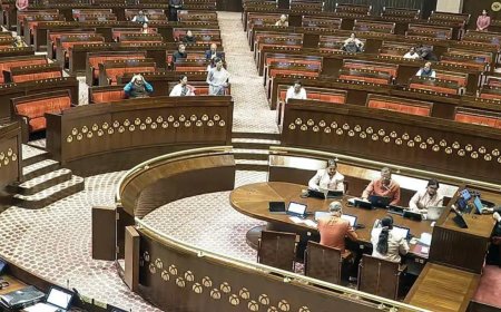 No Cabinet mantri present, Rajya Sabha adjourned for 10 minutes