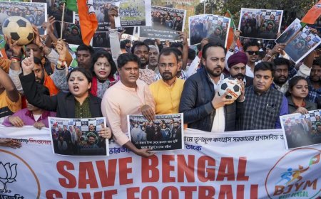 Messi tour fiasco: Show-cause notice for DGP Rajeev Kumar, CP Mukesh Kumar; state seeks explanation in 24 hrs