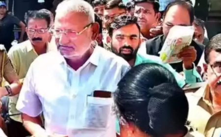 Sessions court confirms 2 years' jail for Maharashtra minister, brother