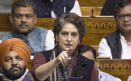 Priyanka Gandhi meets Nitin Gadkari over work, shares food &amp; laughter