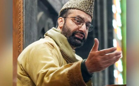 J&amp;K: Mirwaiz removes Hurriyat from social media handle; cites ‘government pressure’