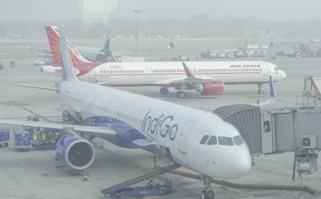 Delhi AQI crosses 400: Dense fog disrupts flight ops across India; govt, airlines issue advisories