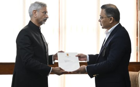 Khaleda Zia funeral: EAM Jaishankar meets BNP’s Tarique Rahman in Dhaka; hands PM Modi’s condolence letter