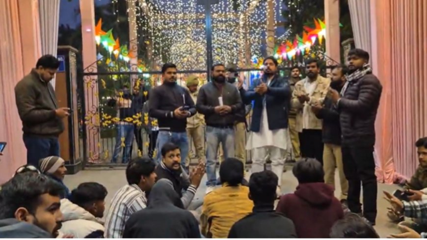 'Hurt Hindu sentiments': Bajrang Dal stages protest outside Bareilly church; video goes viral