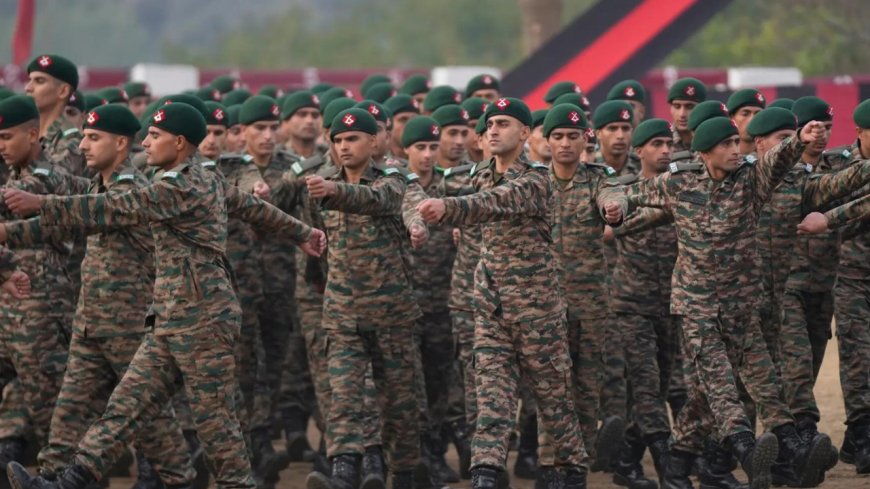 In new social media policy,Army allows limited usage