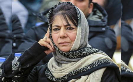 Omar Abdullah govt has failed J&amp;K people, PDP chief Mehbooba Mufti alleges on dad’s anniversary