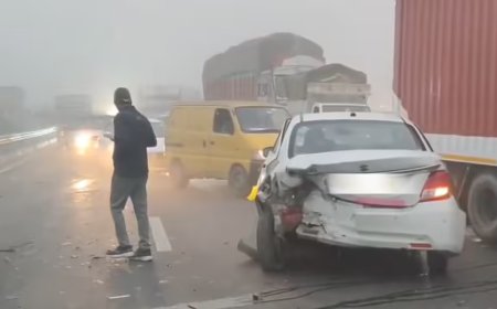 4 killed in car-bus collision in dense fog in Punjab