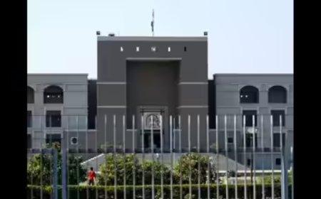 HC: Divorce decree can be enforced by family court