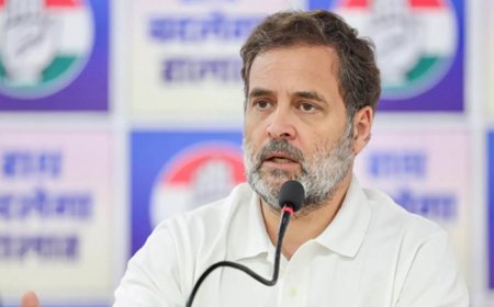 Maharashtra civic polls: Rahul Gandhi accuses EC of 'gaslighting citizens'; BJP takes 'khandani chor' jibe