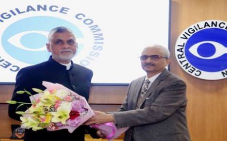 Ex-IPS officer Praveen Vashista takes charge as vigilance commissioner