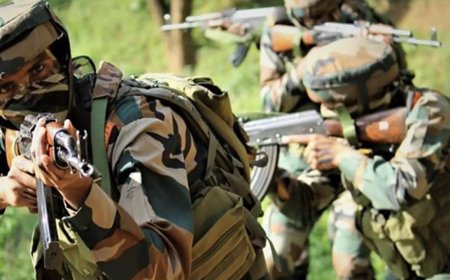 J&amp;K: 3 soldiers injured in encounter between security forces &amp; terrorists in Kishtwar; operations under way