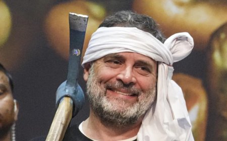 Follow the path shown by farmers to compel govt to withdraw G RAM G law, Rahul tells MGNREGA workers