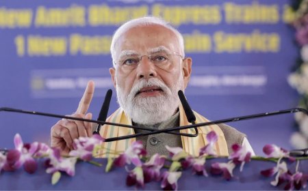 Tamil Nadu polls: PM Modi says state ready to bid farewell to ‘corrupt’ DMK; Stalin hits back