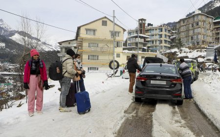 Himachal braces for more snow: IMD warns of fresh disturbance; over 800 roads blocked
