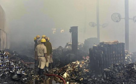 Fire at Kolkata warehouse: 7 dead, 21 missing
