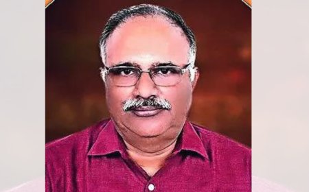 On Padma rolls is man who 'exposed' UPA on Ishrat case