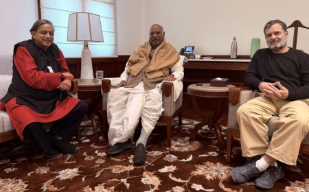 ‘We are all on same page’: Shashi Tharoor, Rahul Gandhi put up united front amid rift speculation