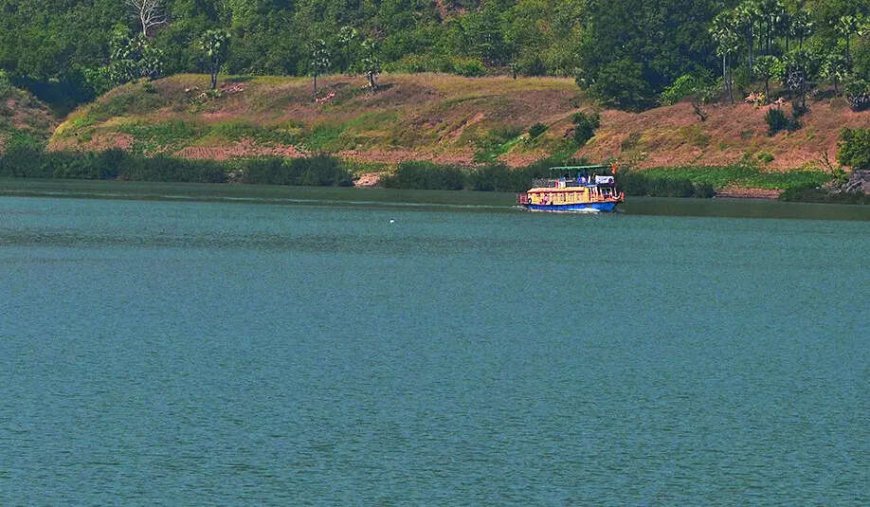 Andhra Pradesh attempting to steal Godavari water: Telangana