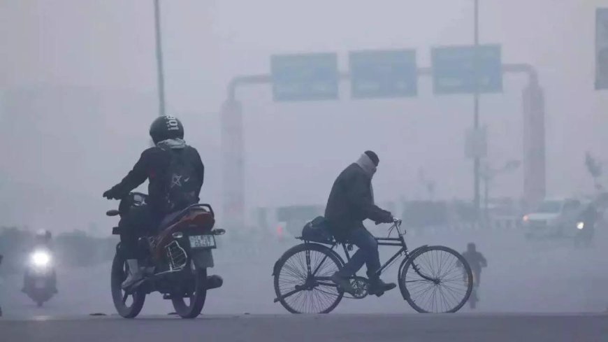 Delhi shivers at 4.2 degree C, cold wave warning for next two days