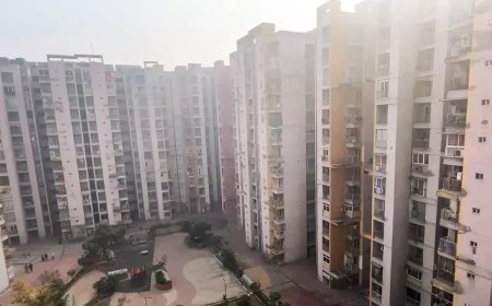 Father, two wives who are sisters, five children - all lived together in Ghaziabad before triple death