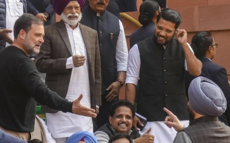 Rahul Gandhi 'traitor' remark against Bittu snowballs into huge controversy, protests - top developments
