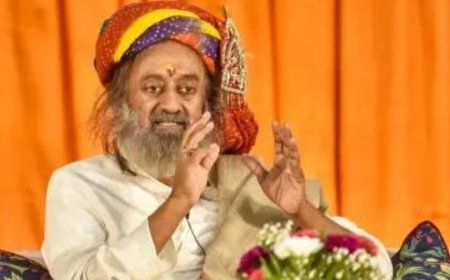 ‘Focus on devotional aspect of life’: Sri Sri Ravi Shankar urges devotees to embrace meditation on Mahashivratri