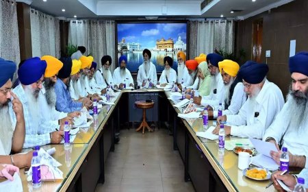 Granthi levels graft charges against SGPC leadership