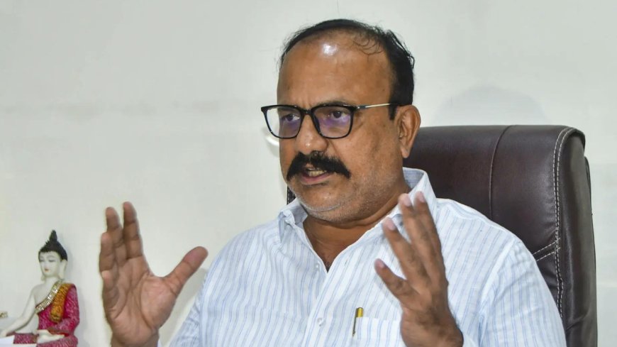 Row over Chhatrapati Shivaji Maharaj–Tipu Sultan comparison: 9 injured as BJP, Congress workers clash in stone pelting after Sapkal’s remarks