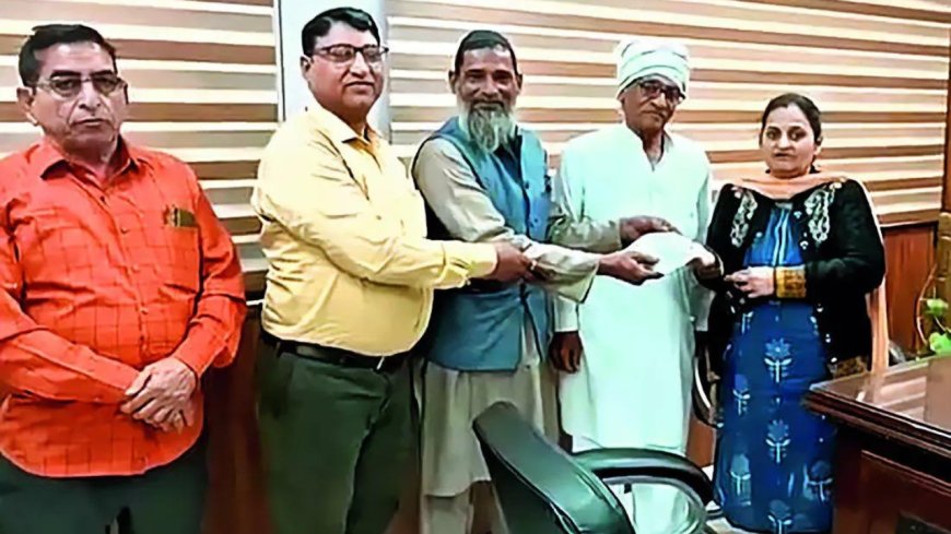 Scrap dealer returns gold junked during cleaning