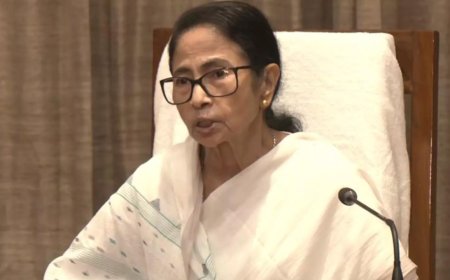Mamata Banerjee raises monthly honorarium for priests, muezzins by Rs 500 ahead of EC's poll schedule announcement