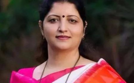 Maharashtra women's panel chief quits over astrologer row