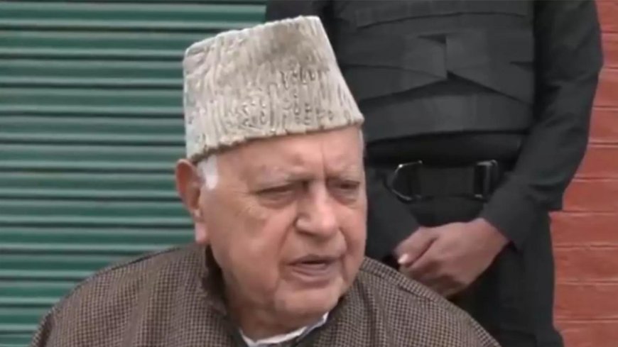 Man open fires at ex-J&amp;K CM Farooq Abdullah's vehicle, arrested