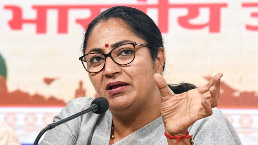 Delhi CM Rekha Gupta holds pre-budget consultation with gig workers, farmers, workers