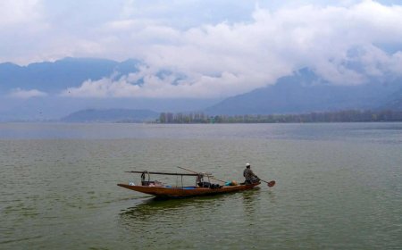 Study warns of glacial outburst risk to buildings, bridges from 5 Kashmir lakes: Omar