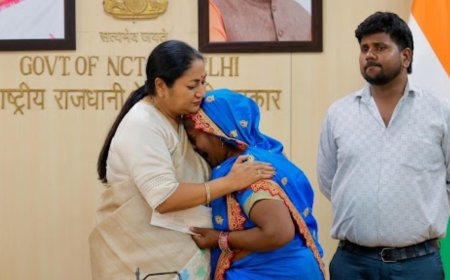 Delhi CM provides COVID ex gratia of Rs 1 cr each to kin of six deceased govt employees