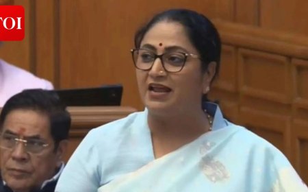 CM Rekha Gupta unveils Delhi's air pollution mitigation plan for 2026