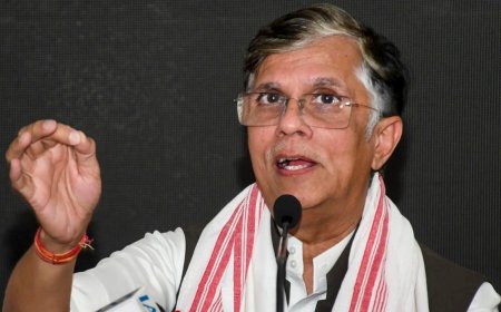 Pawan Khera's pre-arrest bail plea: HC holds order for today