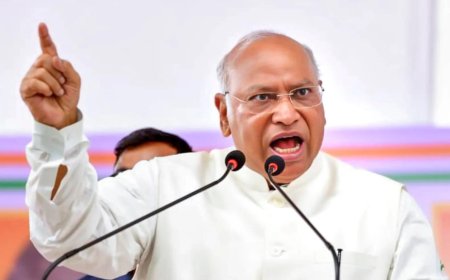 'Grave consequences': Mallikarjun Kharge at CWC meet says government's women quota move violates poll code