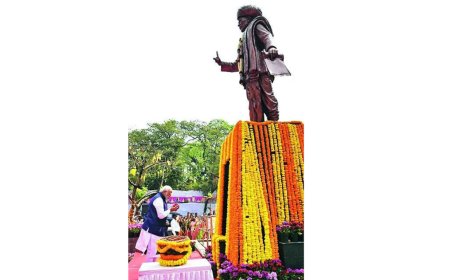 Mahatma Jyotirao Phule: A light that still shows India the way