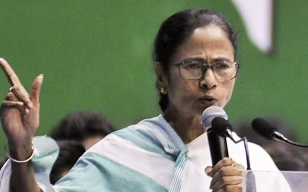 BJP, EC tried to invalidate my Bhabanipur candidature with ‘false cases’: Mamata at Keshiyari rally