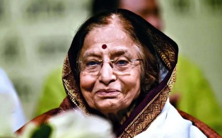 Pratibha Patil, Meira Kumar hail quota, call for inclusivity