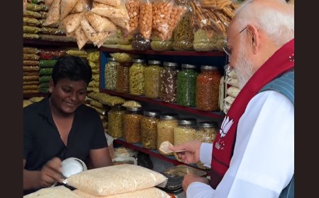 'Do you eat onions?' PM Modi takes 'Jhalmuri break' during Bengal poll campaign - watch