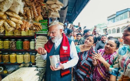 'Bengal will remember': TMC jabs PM Modi over 'jhalmuri break', claims Jharkhand CM had to return