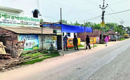 ‘Some get to go to booths, but we can’t even step onto roads’