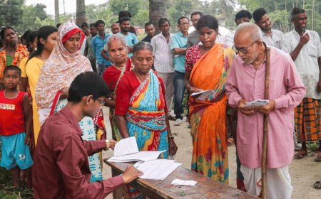'Can’t change orders every day': SC refuses to hear pleas of poll staff excluded from voter rolls in Bengal
